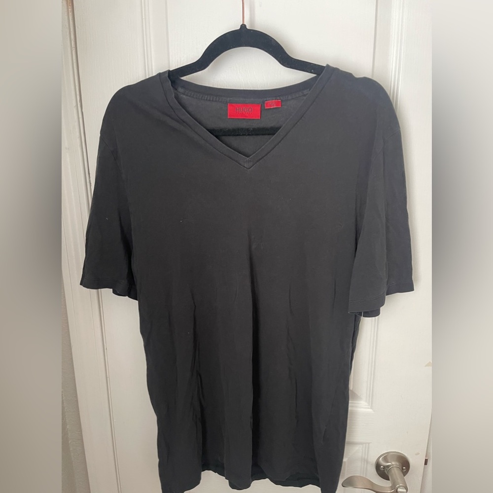 Men’s Hugo Boss T shirt size medium